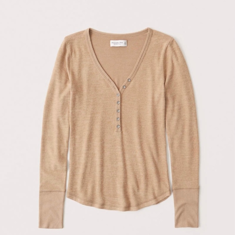 BNWT A&F long sleeve henley